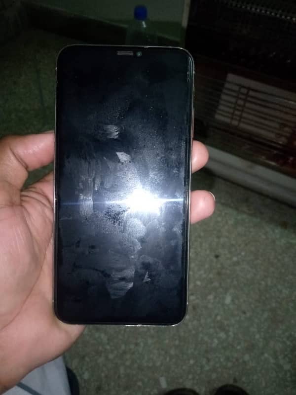 I phone xs max 256gb. urgent selling 0