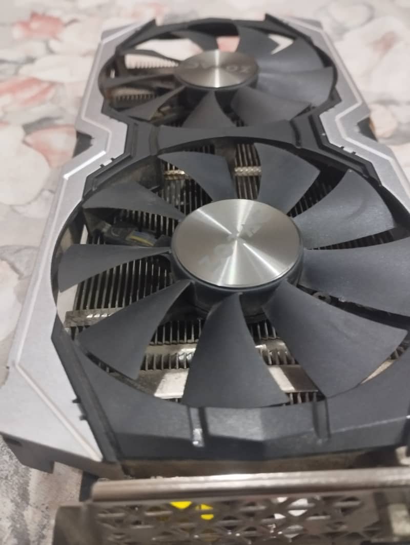 Gtx 1060 6gb Zotac Amp Edition better than rx580 3