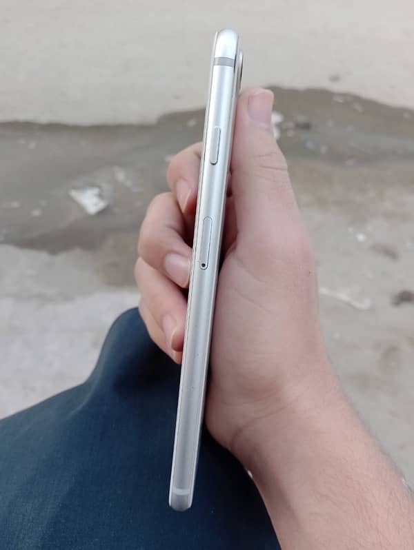 IPHONE 8PLUS  NON PTA CONTACT FOR WHATSAPP 03369772264 5