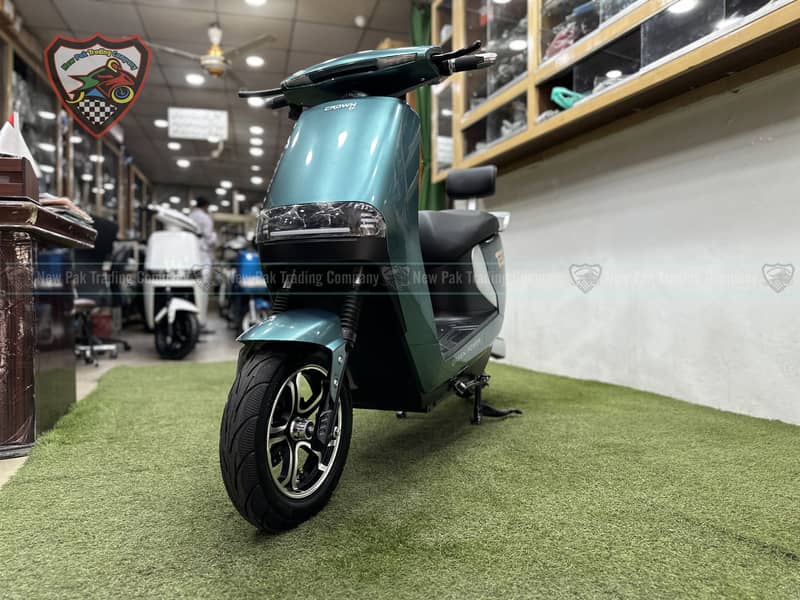 Affordable best Electric Scooter Crown T-20 1