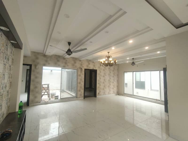 One Kanal House Available For Rent In DHA Phase 06 5