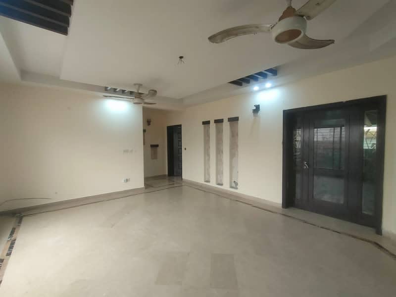 One Kanal House Available For Rent In DHA Phase 06 28