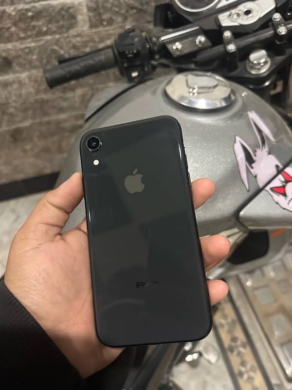 Iphone xr 1