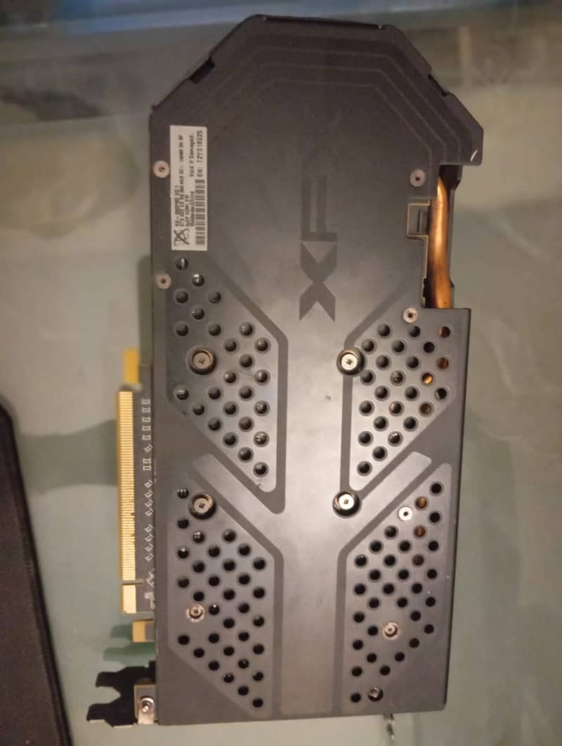 XFX Black RX 580 8GB Limited OC Edition 4