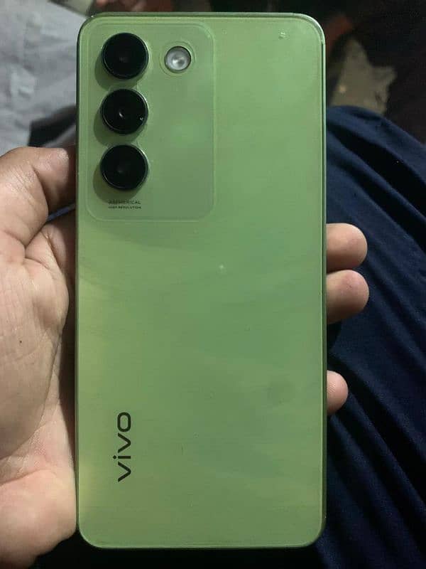 Vivo Y100 1