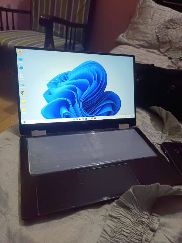 Dell XPS 13 9365 i7 8th gen 4