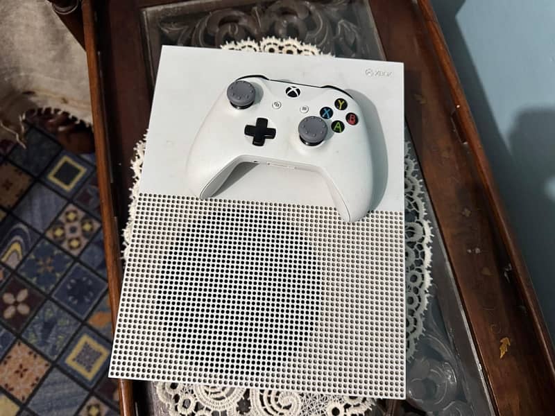 Xbox 1 S Console (New) 3