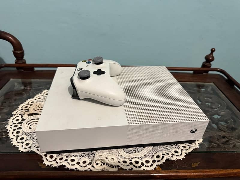 Xbox 1 S Console (New) 1