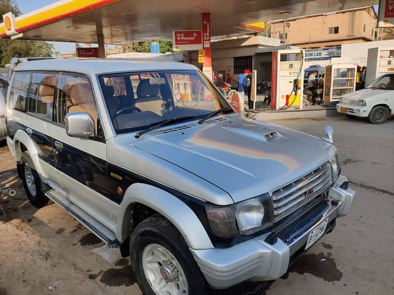 Mitsubishi Pajero 1994 4