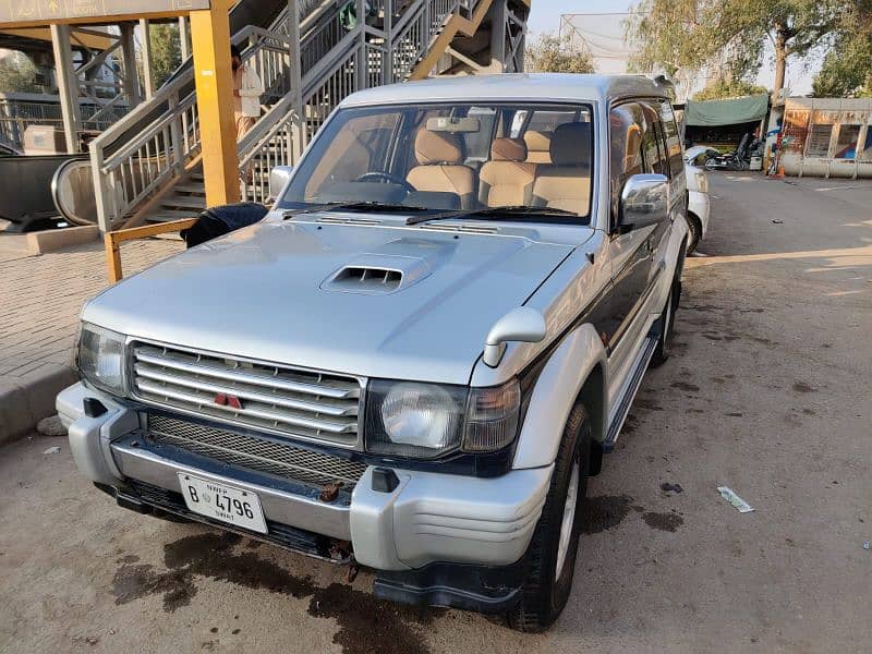 Mitsubishi Pajero 1994 5