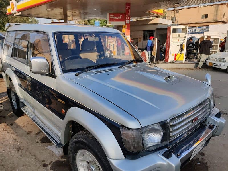 Mitsubishi Pajero 1994 6