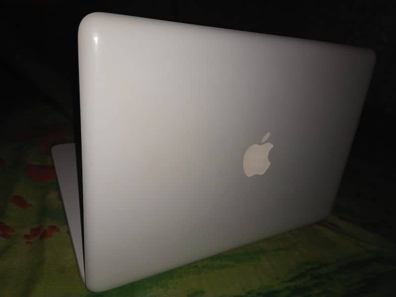 MacBook Late 2009 3