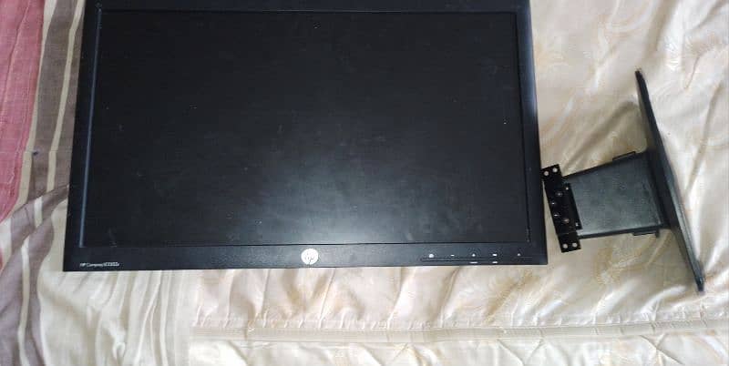 HP LCD 21" In Excellent condition 4