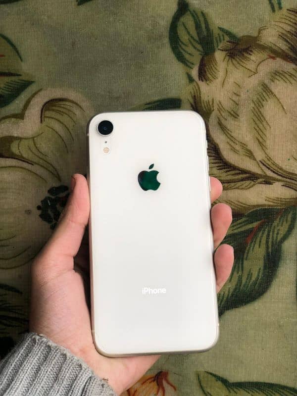 iPhone xR 0