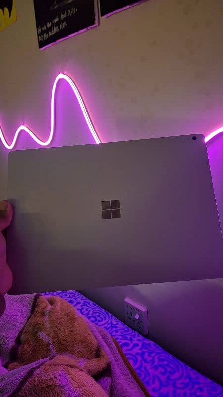 Microsoft Surface Book 2 7