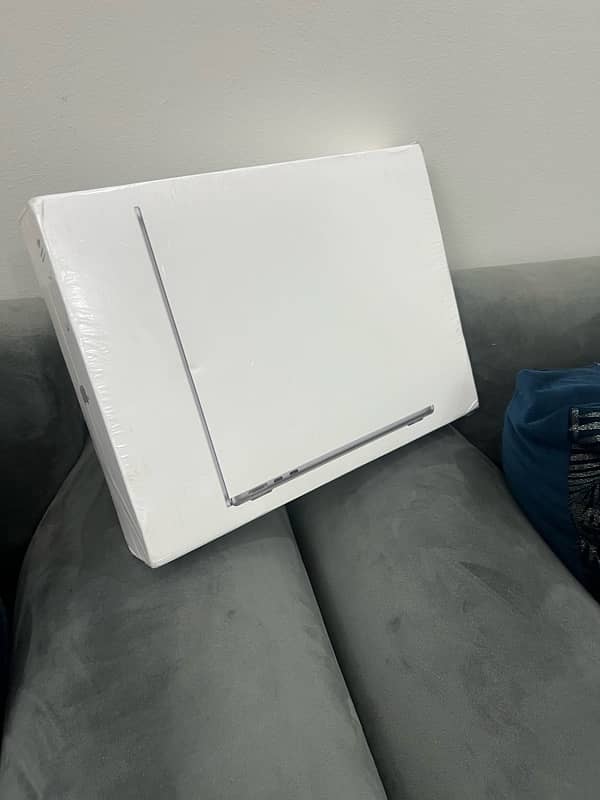 Apple Macbook Air M2 8/256 13" Space Grey 0