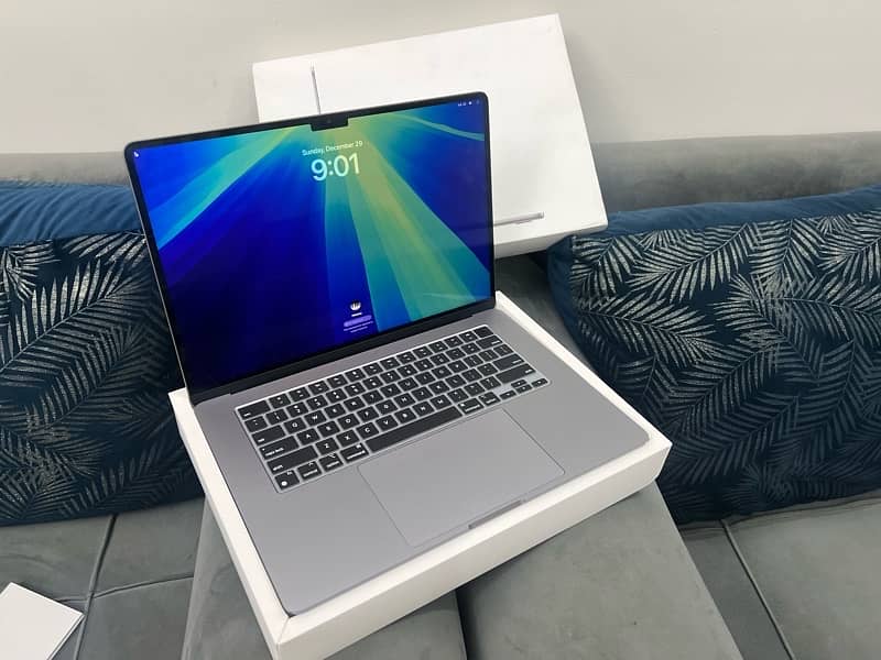 Macbook Air M3 15 Inch 8/256 Space Grey 2