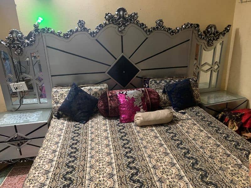 Bed set dressing and diwaan 1