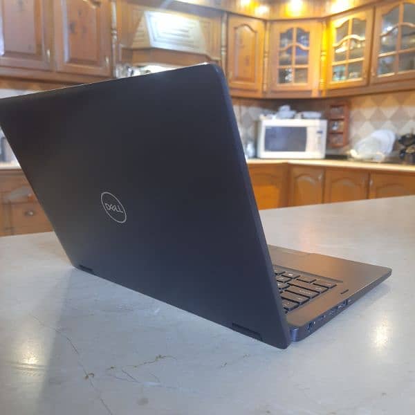 Dell Latitude 7300 2