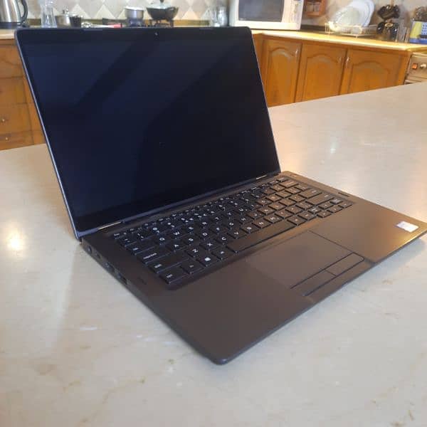 Dell Latitude 7300 3