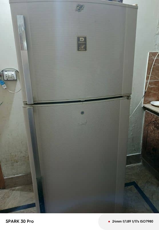 Dawlance large size fridge 6