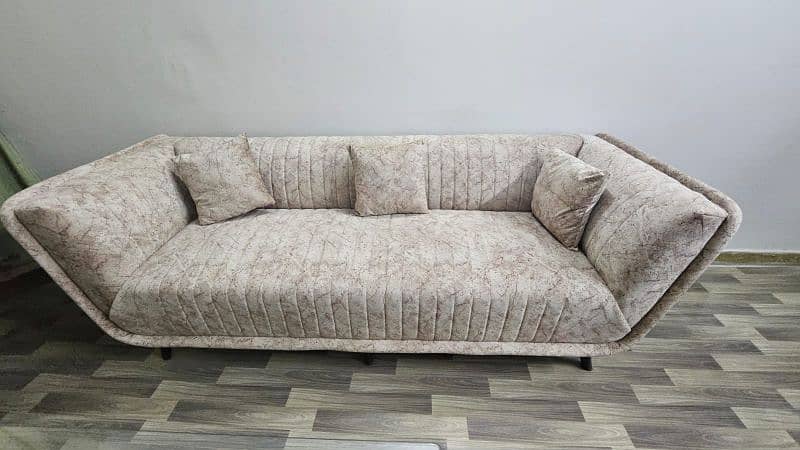 7 SEATER SOFA JUST LIKE NEW 2