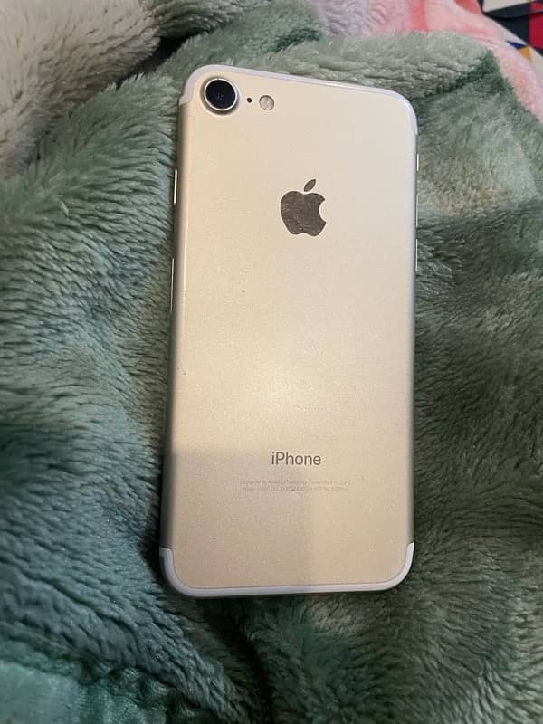 iphone 7 128 gb non pta 10/9 condition 1