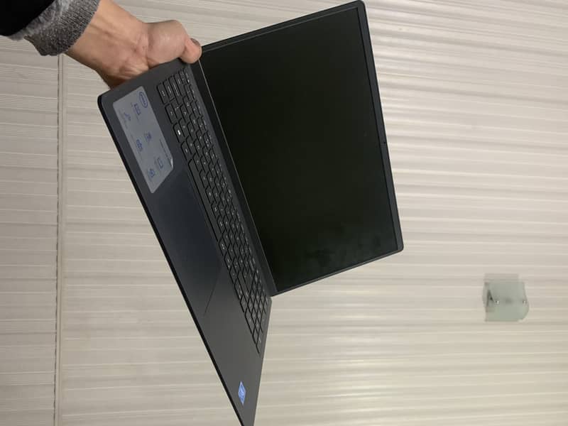 Dell inspiron 15 3000 1