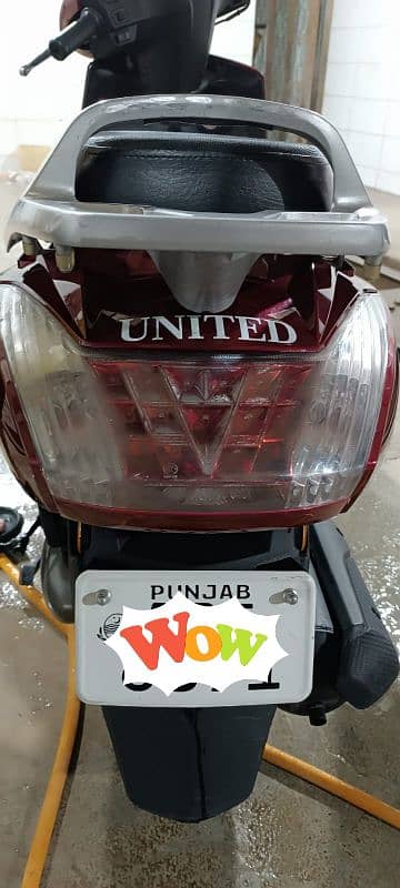 United Scooty 100 4