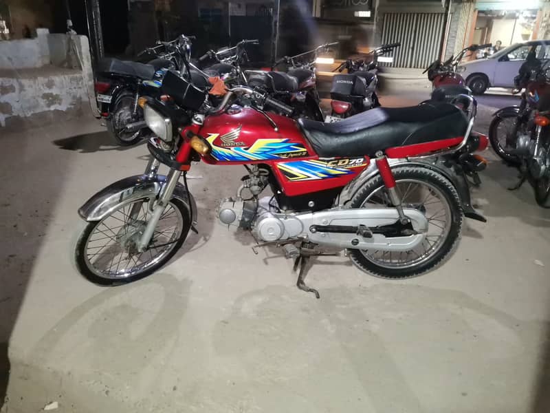 Honda CD 70 2021 3