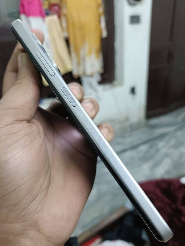 Hot 50i Infinix (6+6/128) G81,,,,03221781446 7