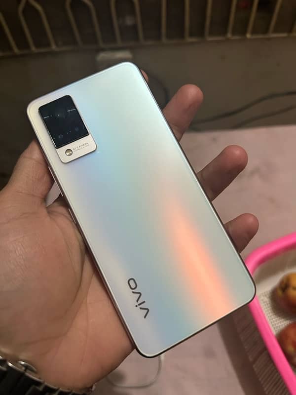 Vivo V21 8/128 0