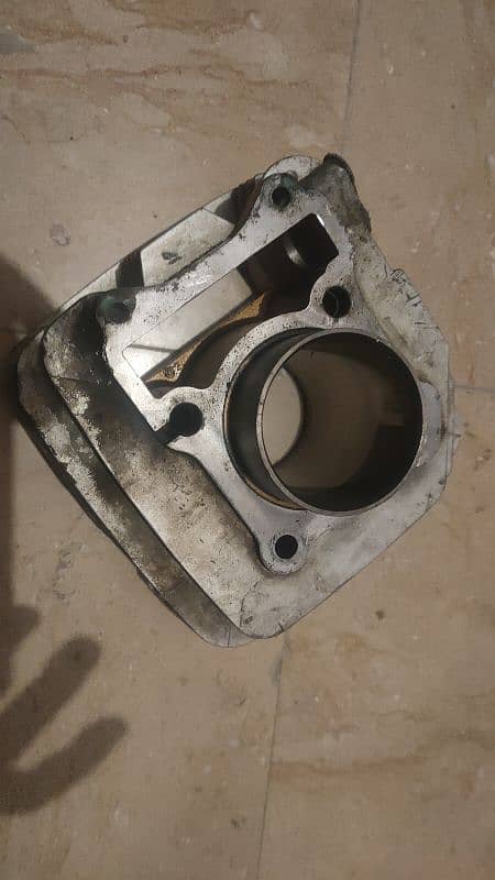 Suzuki Gs150 spare parts for sale 5