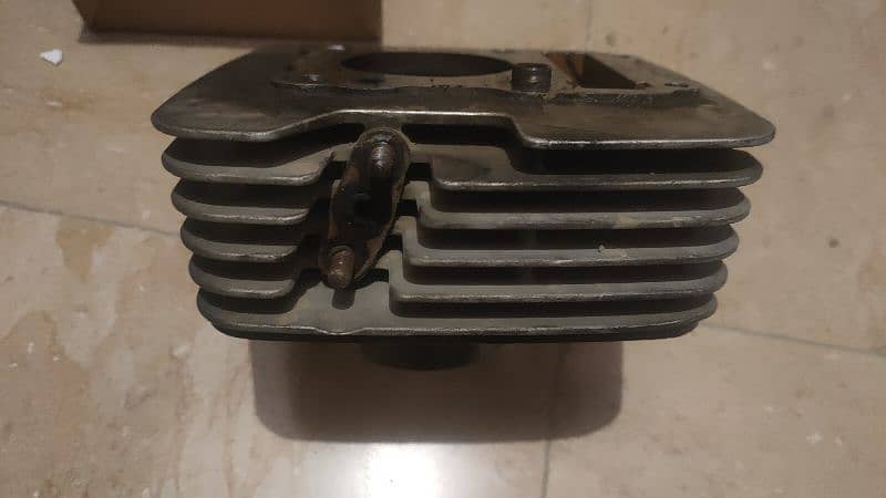 Suzuki Gs150 spare parts for sale 6