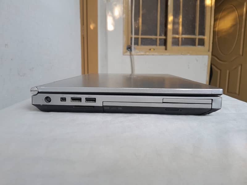 HP EliteBook 8470p 0