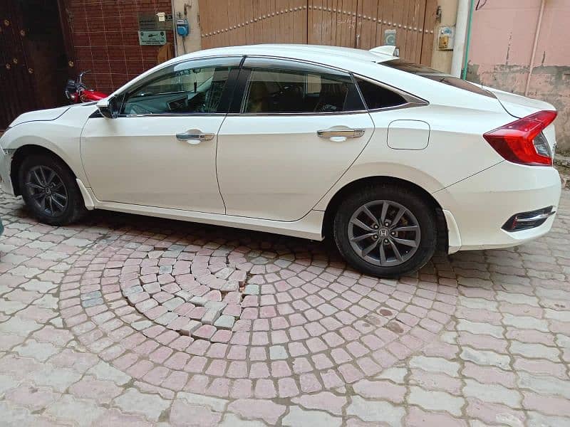 Honda civic 2021/2022 ug full option 03217860991 2