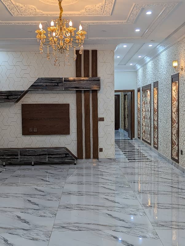 10 Marla Brand New Luxury Spanish Style Double Storey Double Unit House Available For Sale In Architect Society Near UCP University Surrounding Joher Town Lahore. 0