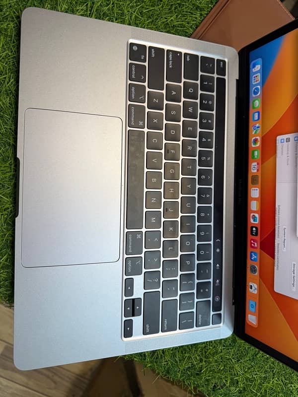 macbook pro 4