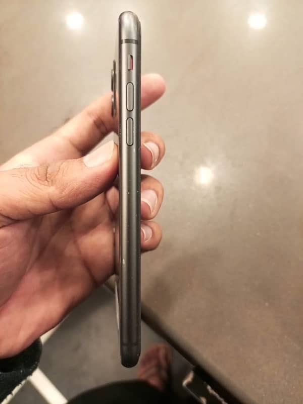 Apple iPhone 11 - JV/Non PTA 2