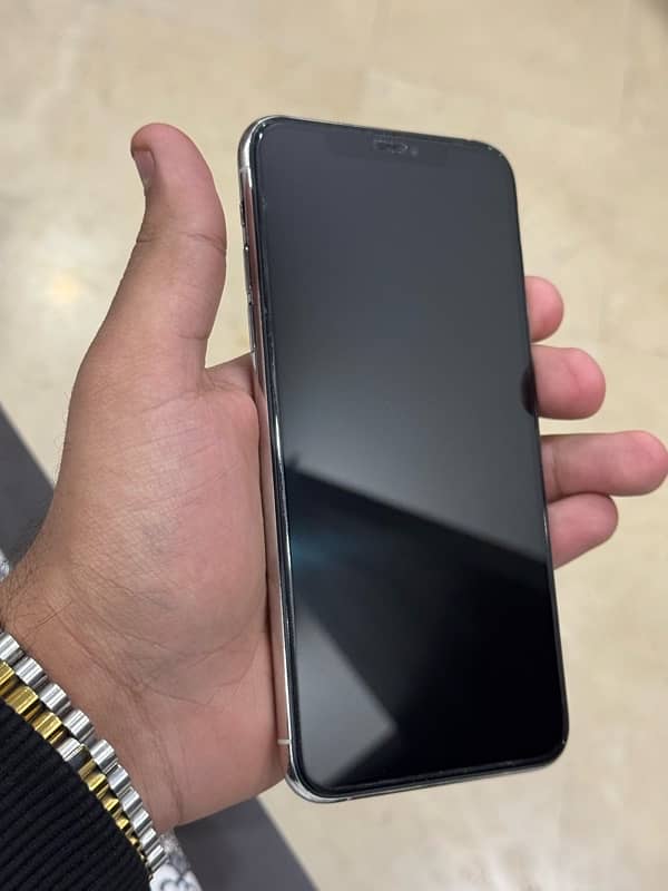 Iphone 11 Pro Max PTA APPROVED 1