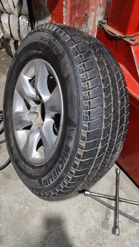 Fortuner Tyre Michlan With Alloy Rim 0