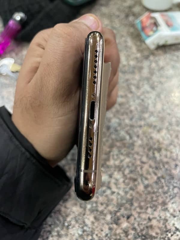 iphone 11 pro max 7