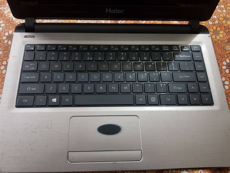 haier laptop 1