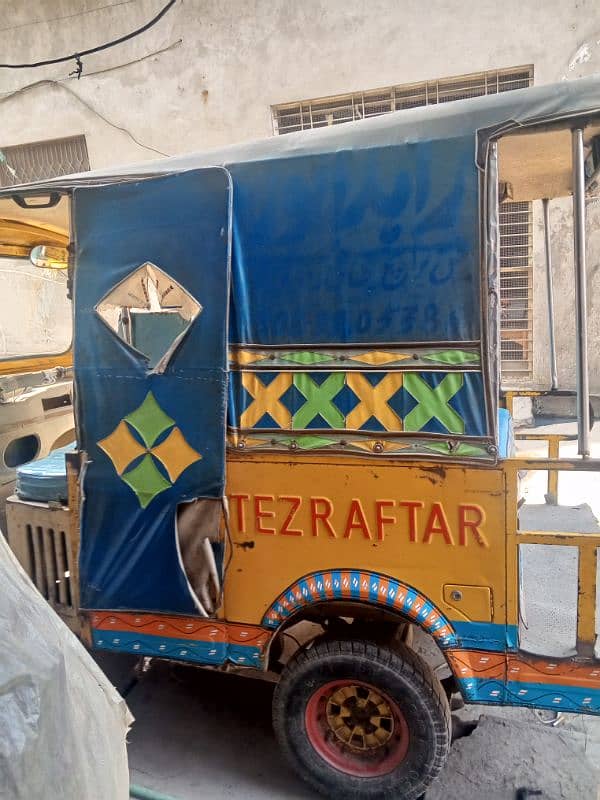 Tez Raftar cng 6 setar rakshew gas wala rekshew 4