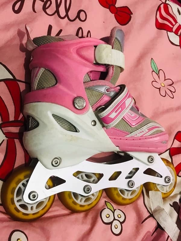 pink skating shoes 2