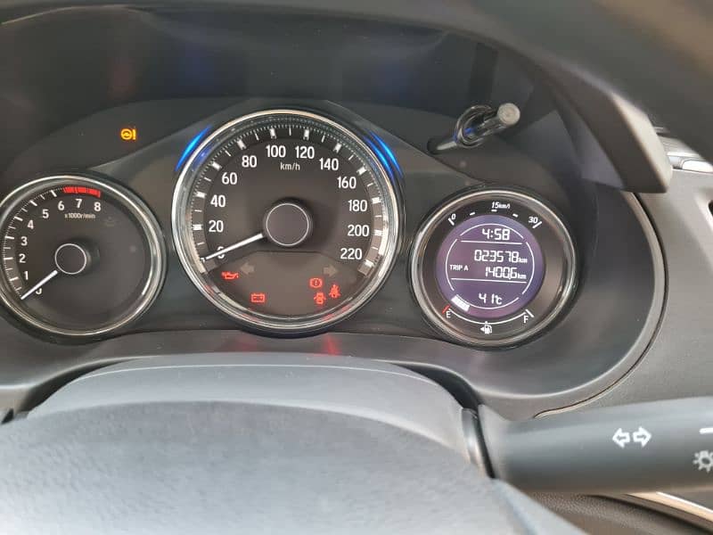 Honda City 1.2 M/T (Base variant)  model 2022 8