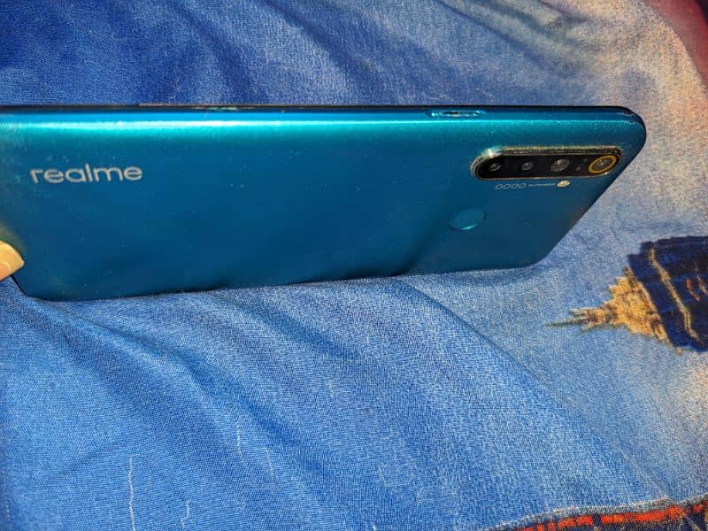 realme 5i 1