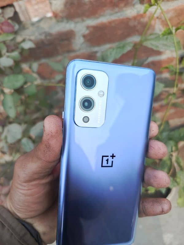 OnePlus 9 5