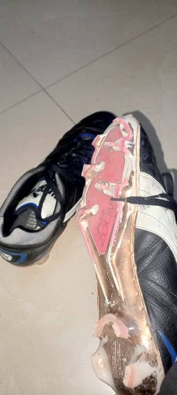 football puma shoes (toes). Reasonable price 5