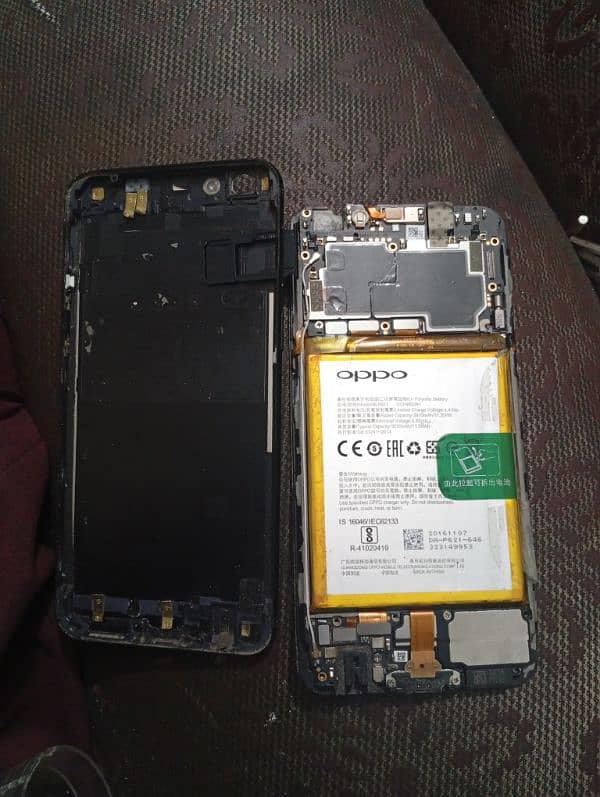 oppo phone 6/128gb panel broken 1